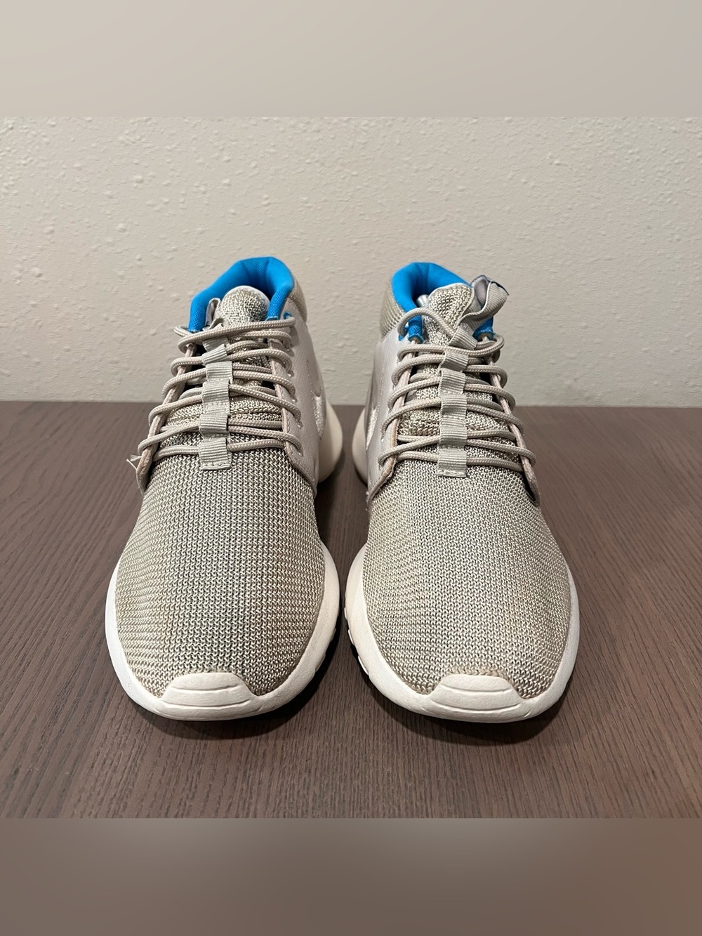 SIZE 8.5 MENS NIKE ROSHE RUN MID - Picture 5 of 6